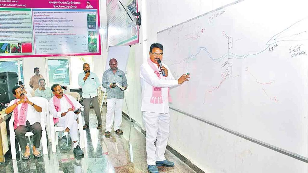 వరద జలాల్లో ఏపీ చౌర్యం.. వెలిగొండపై ప్రభుత్వం మౌనం వీడాలి
