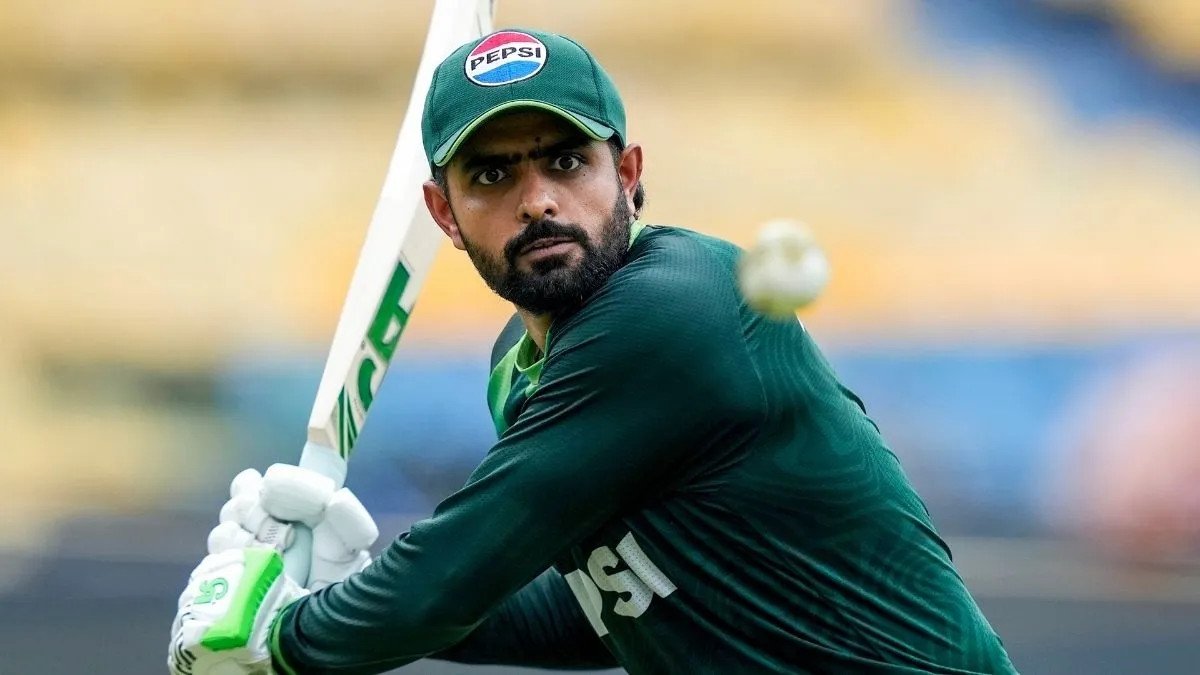 'అక్కడ పల్లీ, బఠాణీలు అమ్ముకోవడానికి వెళ్లావా?'