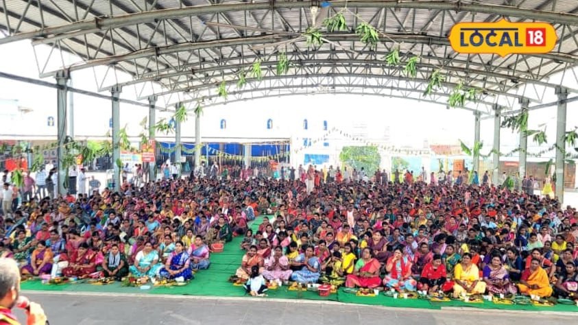 అన్నవరంలో అద్భుత దృశ్యం.. ఒకేసారి 10 వేల మందికి పైగా మహిళల వరలక్ష్మీ వ్రతం..!