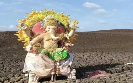 రాయలసీమలో ఇదీ పరిస్థితి.. నీళ్లు లేక వినాయకుడి విగ్రహాలను నిమజ్జనం చేయకుండానే..