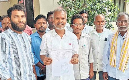 22ఏలో సబ్‌ రిజిస్ట్రార్ల దందా!.. 50 ఏండ్ల భూములపైనా నిషేధం