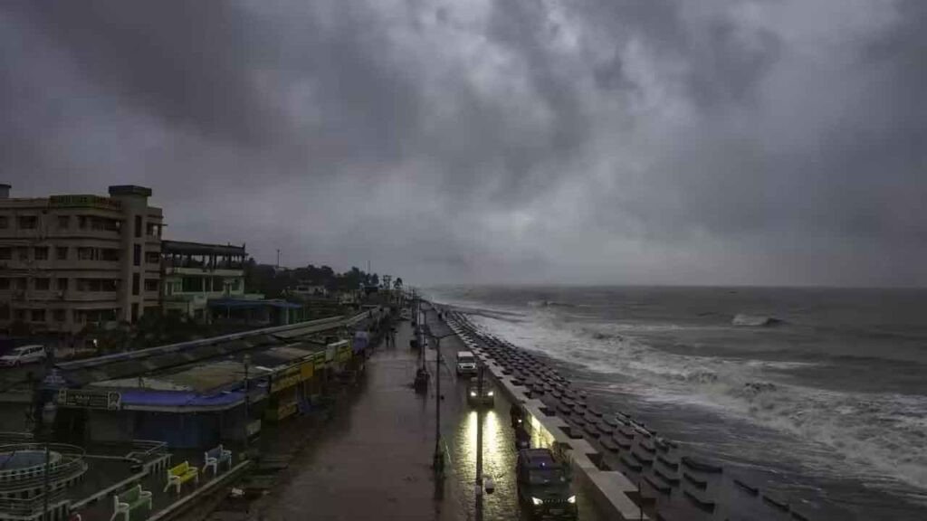 Cyclone Arnab | ఏపీ తీరానికి అర్నబ్ తుపాను ముప్పు.. తెలంగాణ సహా 9 రాష్ట్రాల్లో భారీ వర్షాలు!