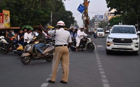 Vijayawada Traffic: విజయవాడలో రేపు ట్రాఫిక్ మళ్లింపులు- ఏయే రూట్లలో, ఎలా..!