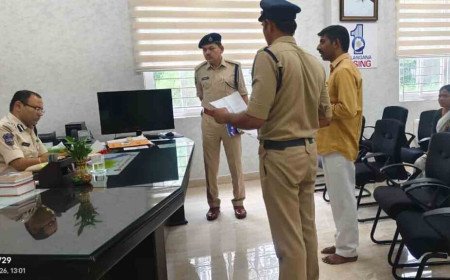 Ambarkishore jha | బాధితులకు న్యాయం చేయడమే పోలీసుల లక్ష్యం: రామగుండం సీపీ అంబర్ కిషోర్ ఝా