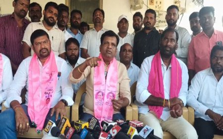 ఇంత చేతకాని సీఎం ఎవరైనా ఉంటారా? : మాజీ ఎమ్మెల్యే గాదరి కిశోర్ కుమార్‌