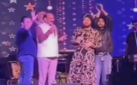 Watch: ‘మద్యం సేవించి పాటలు పాడుతున్నారా?’.. సింగర్‌ దలేర్ మెహందీపై మంత్రి ఆగ్రహం
