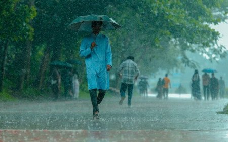 Weather Forecast: వాతావరణ శాఖ అలర్ట్.. ఏపీ, తెలంగాణలో రాబోయే రోజుల్లో వర్షాలు.. గంటకు 60 కి.మీ. వేగంతో గాలులు!