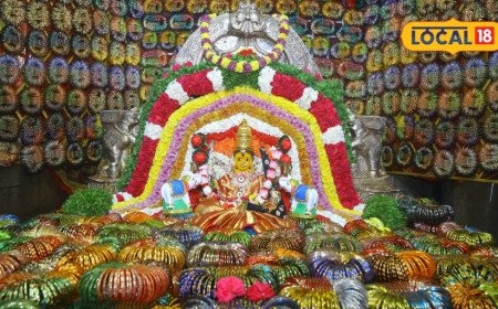 అద్భుతం.. ఏకంగా లక్ష గాజుల నడుమ కొలువుదీరిన కనకమహాలక్ష్మి తల్లి