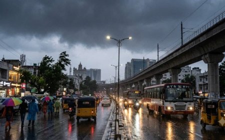 Weather Forecast: తెలుగు రాష్ట్రాల ప్రజలకు చల్లని కబురు.. ఏపీ, తెలంగాణల్లో నేడు భారీ వర్షాలు కురిసే అవకాశం!
